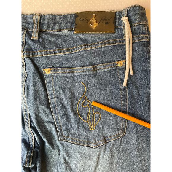 Baby Phat Women Denim Shorts size 11 Blue Mid Rise Stretch Chino Boyfriend - Picture 12 of 12
